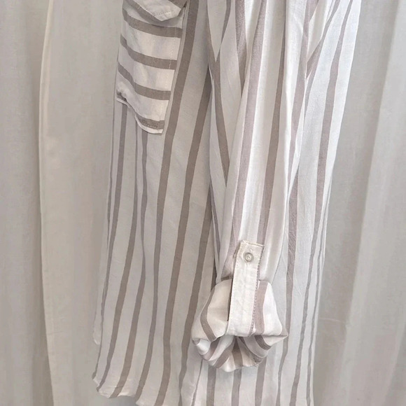 Lightweight Striped Button Down Shirt V Neck Blouse, Size L - Picture 3 of 8